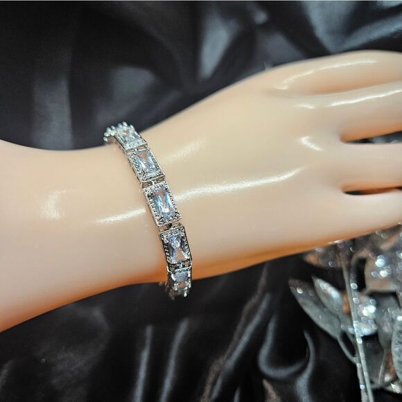 White Rectangular 5 mm Princess Cut Topaz Tennis Bracelet on 925 Silver - Picture 8 of 13